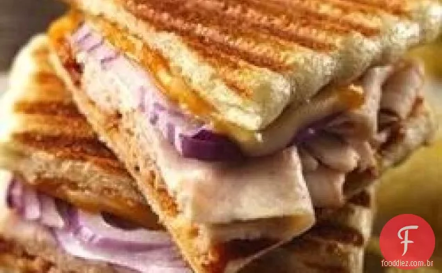 Panini de peru e queijo grelhado