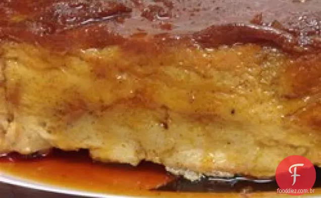 Pudim De Pão Com Molho De Caramelo