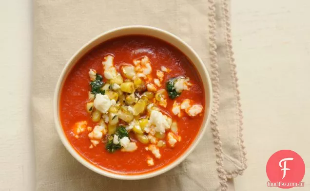 Sopa De Pimenta Vermelha Assada Com Milho E Coentro