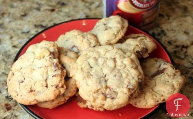 Toffee Chunk Oat Cookies