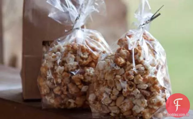 Holiday Caramel Corn