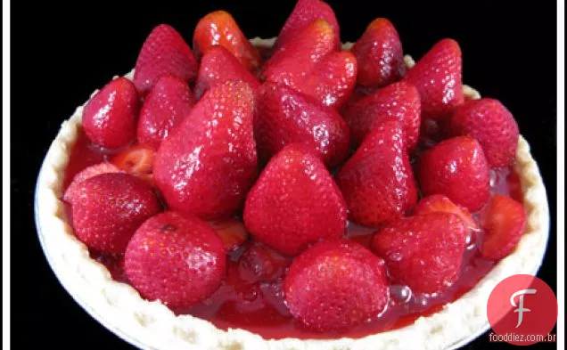 Torta de morango vitrificada com cream Cheese