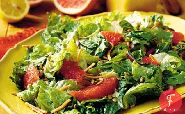 Salada com toranja vermelha-vinagrete de limão
