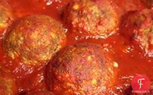 Almôndegas vegetarianas doces e azedas