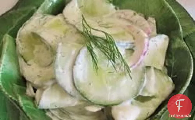 Salada de pepino da Nina