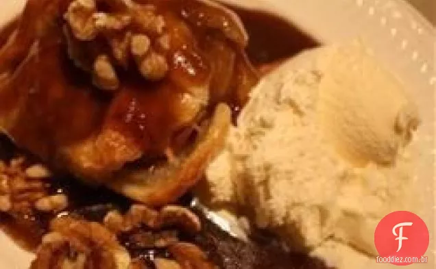 Bolinhos de maçã com rico molho de canela