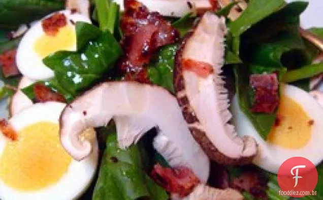 Salada de espinafre e cogumelo