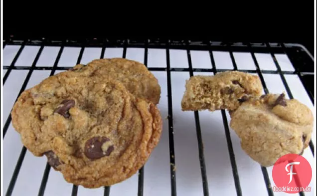 Biscoitos Experimentais Veganos Com Chip De Chocolate De Trigo Integral