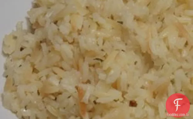 Um Deleite Caseiro De São Francisco: Arroz De Aletria De Frango