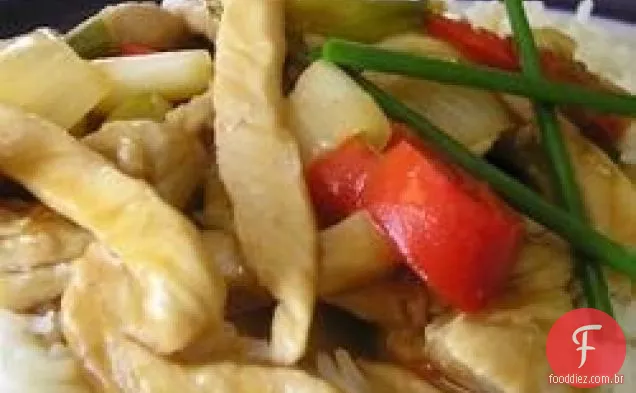 Carne de porco com pimenta doce e azeda