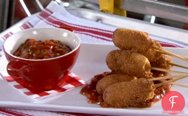 Mini cães de Milho Com Pimenta doce e picante sabor