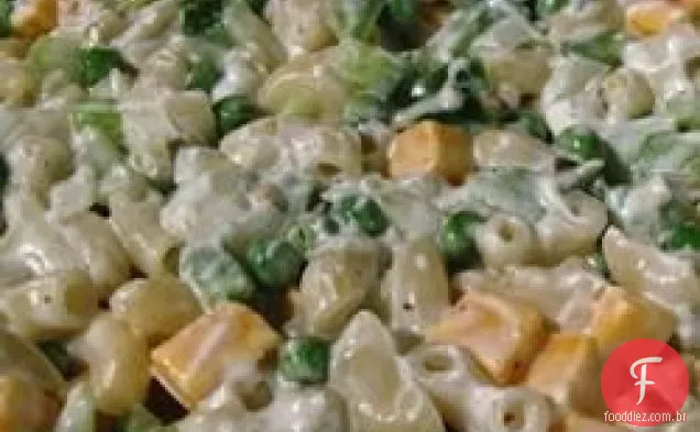 Salada de Cheddar e macarrão