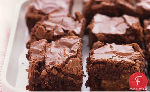 Brownies Do Copo Da Manteiga De Amendoim