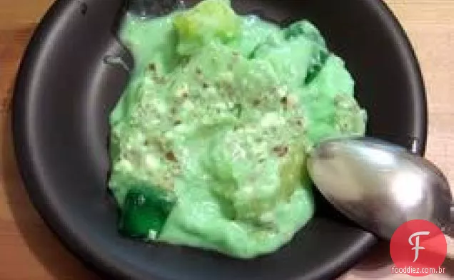 Salada De Gelatina Com Soda De Limão E Limão