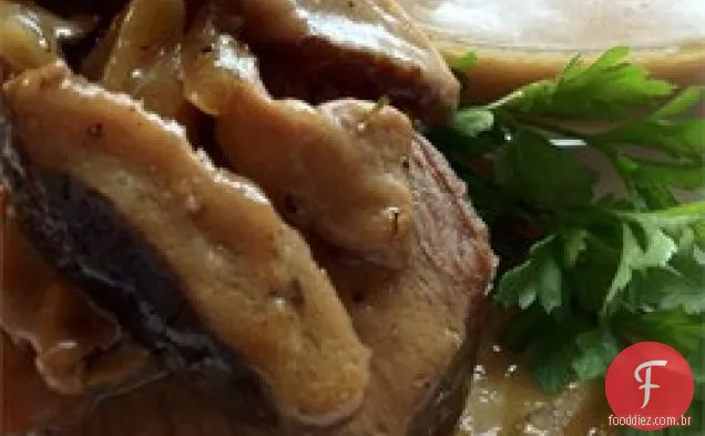 Carne assada e molho