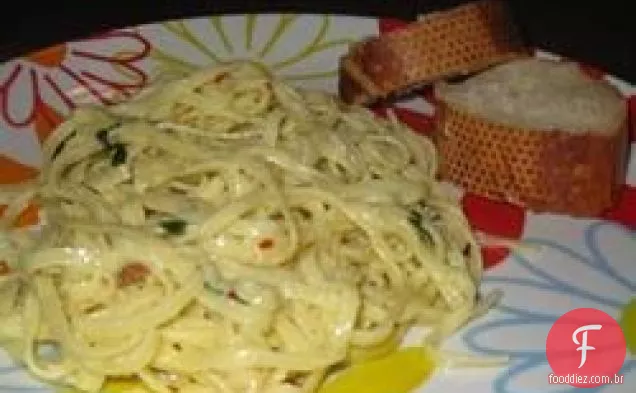 Linguini cremoso para dois