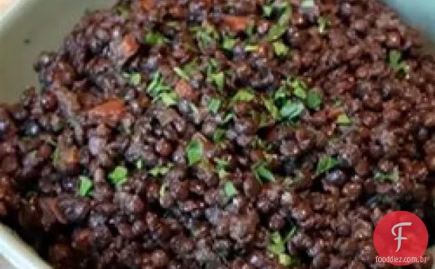 Como fazer lentilhas pretas refogadas