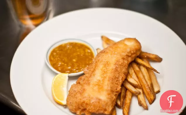 Peixe N ' Chips Com Molho De Curry
