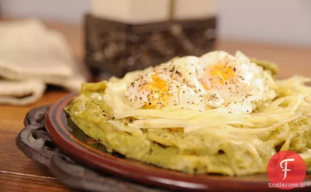 Dez minutos abacate Tomatillo Chilaquiles