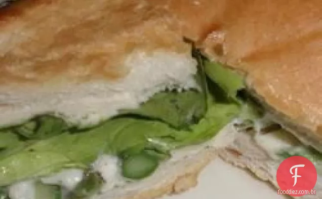 Espargos da primavera e Sanduíche de parmesão