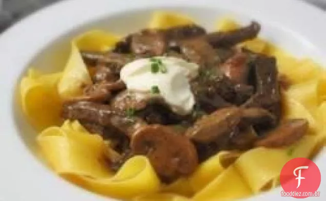 Como fazer Stroganoff de carne clássica