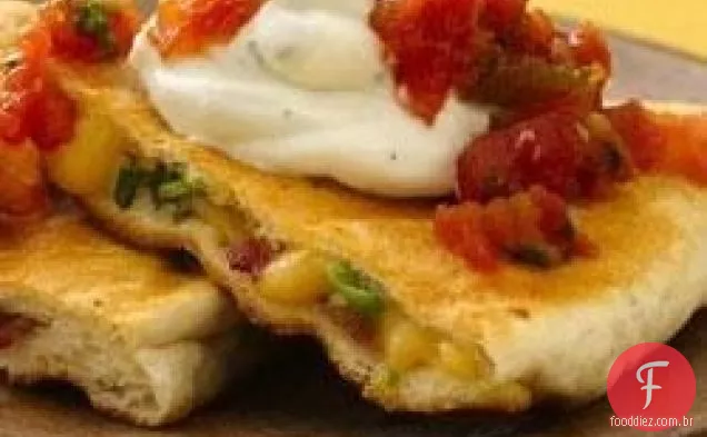 Grands! Frango-Bacon Quesadillas