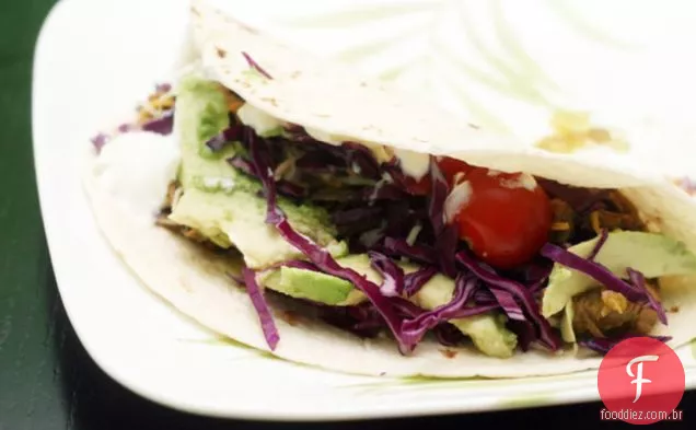 Tacos De Peito Com Molho Verde