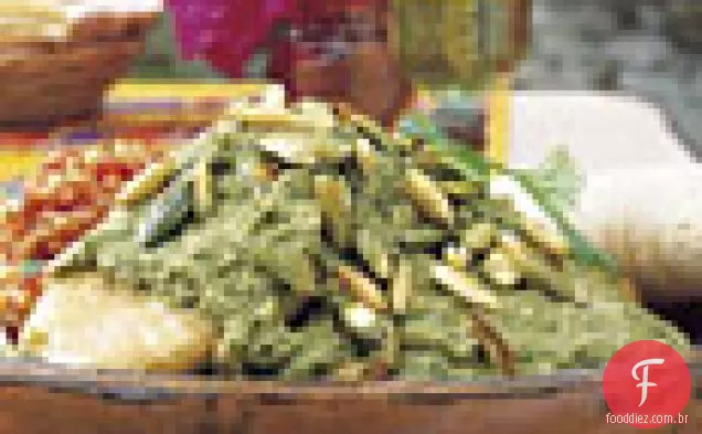 Frango em molho de Semente de abóbora verde