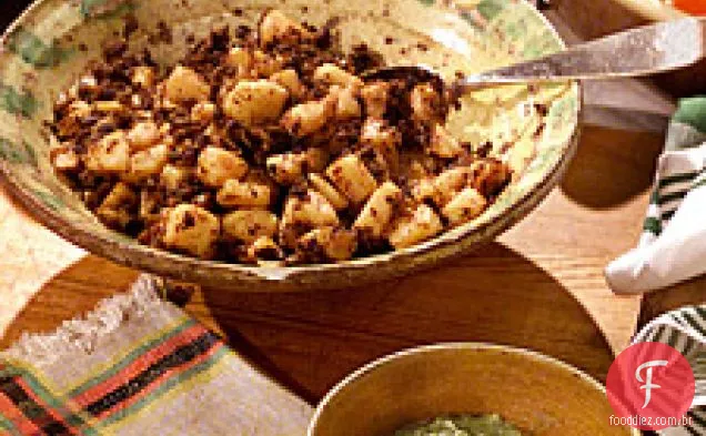 Tacos de batata e chouriço de Rick com Salsa de abacate