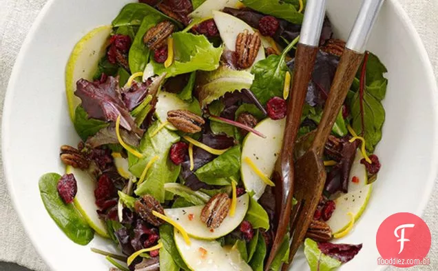 Verduras Mistas E Salada De Pêra