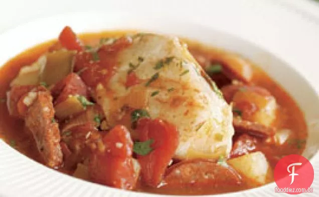 Ensopado De Bacalhau Com Chouriço, Alho-Poró E Batatas