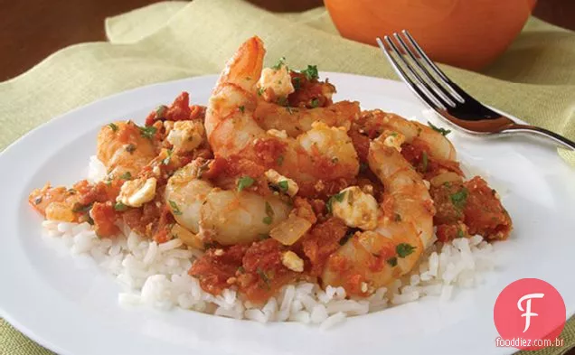 Camarão com tomate e queijo Feta