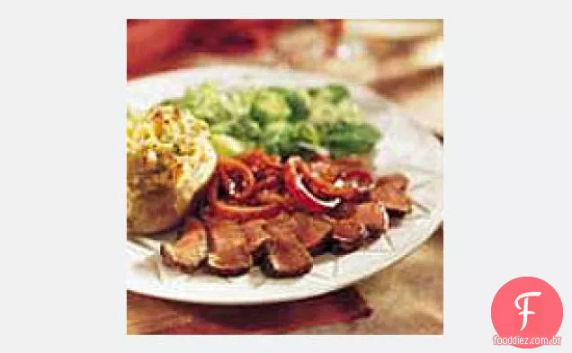 Bife de lombo com sabor de cebola vermelha