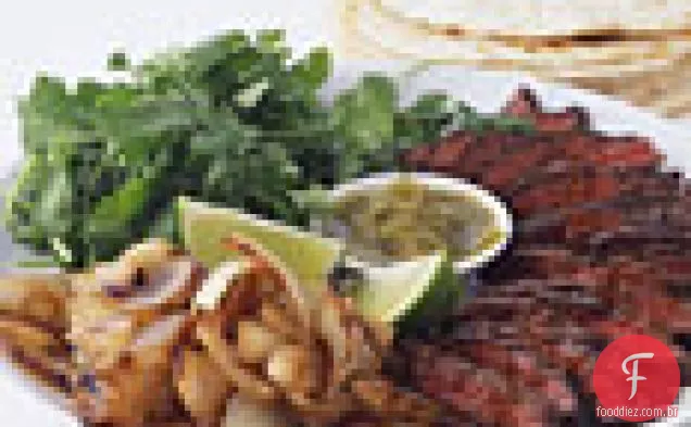 Saia bife Fajitas com limão e pimenta preta