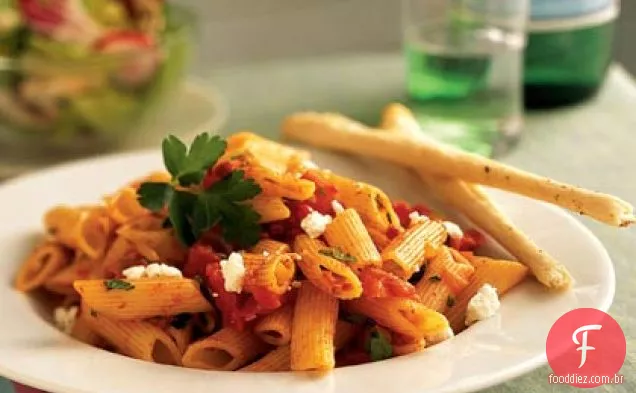 Penne com molho de tomate Triplo