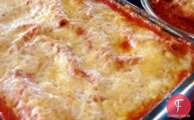Três Canelones De Carne Assar