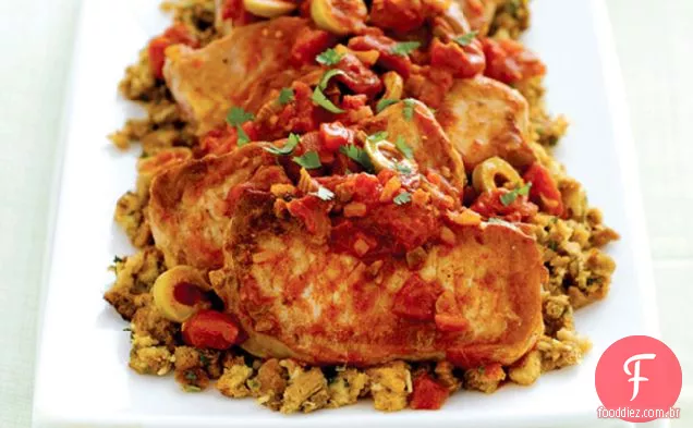 Frigideira de porco picante com azeitonas