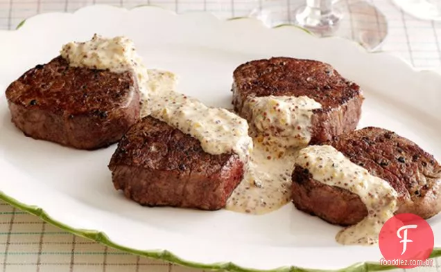 Filet Mignon com molho cinza POUPON