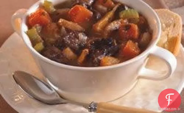 Ensopado de legumes de cordeiro e Inverno