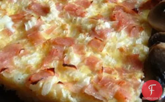 Quiche de café da manhã com presunto e queijo