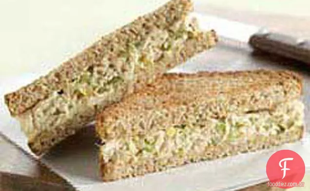 Sanduíche De Salada De Atum Crocante