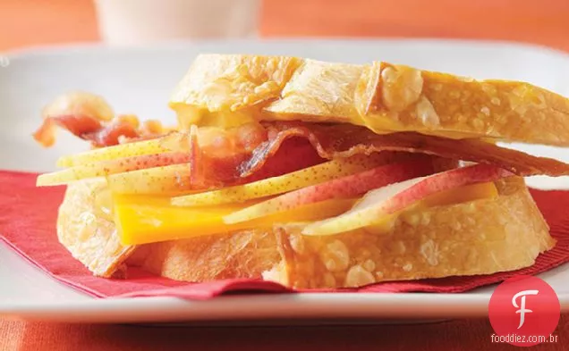 Cheddar, Sanduíche De Bacon E Pêra