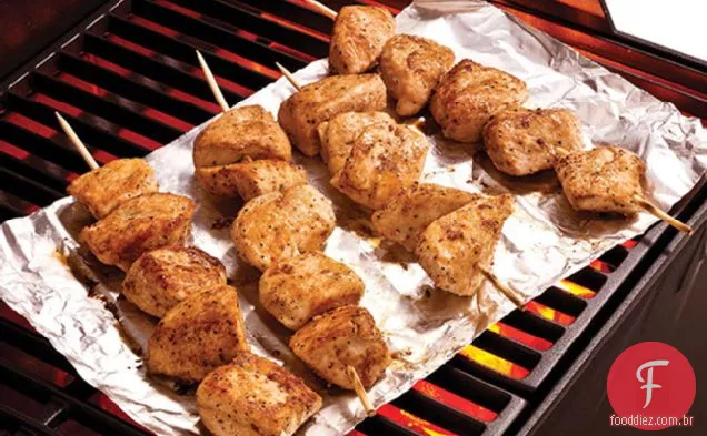 Fácil Parmesão-Espetos De Frango Com Alho