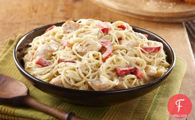 Frango Alfredo Pesto Massas