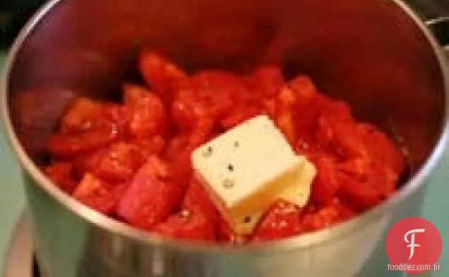 Tomates Cozidos Com Croutons Torrados Com Manteiga
