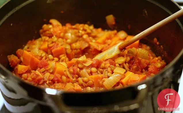 Lentilhas E Tomates Cozidos