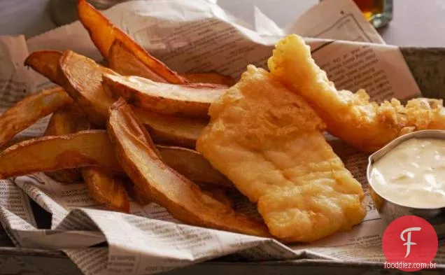 Peixe e batatas fritas