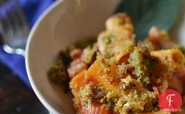 Frango e tomate sem ferver macarrão assar