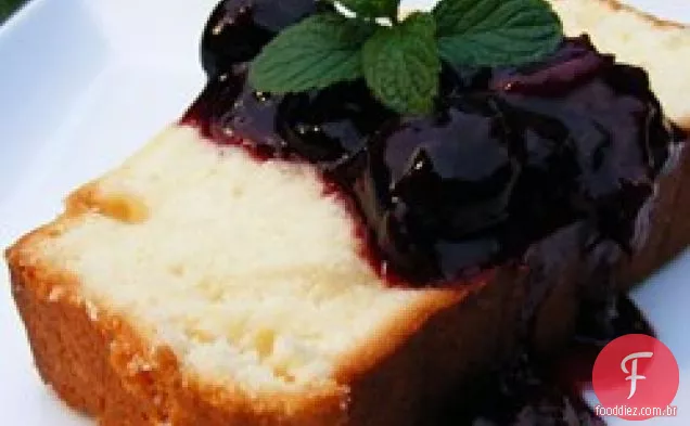 Creme azedo bolo de Libra de Limão Com Compota De Cereja