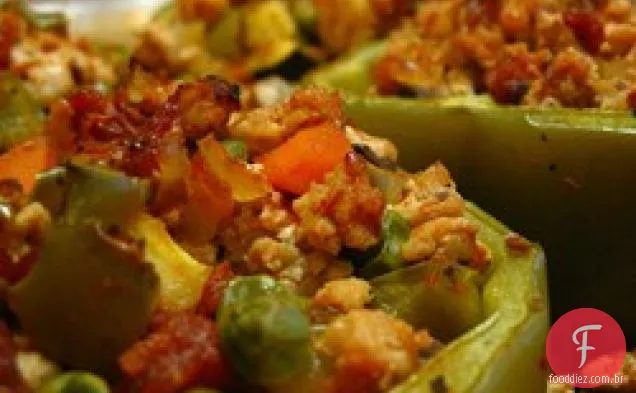 Pimentos recheados com peru e legumes